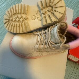 7C Beauty & the Beast Timberland Boots